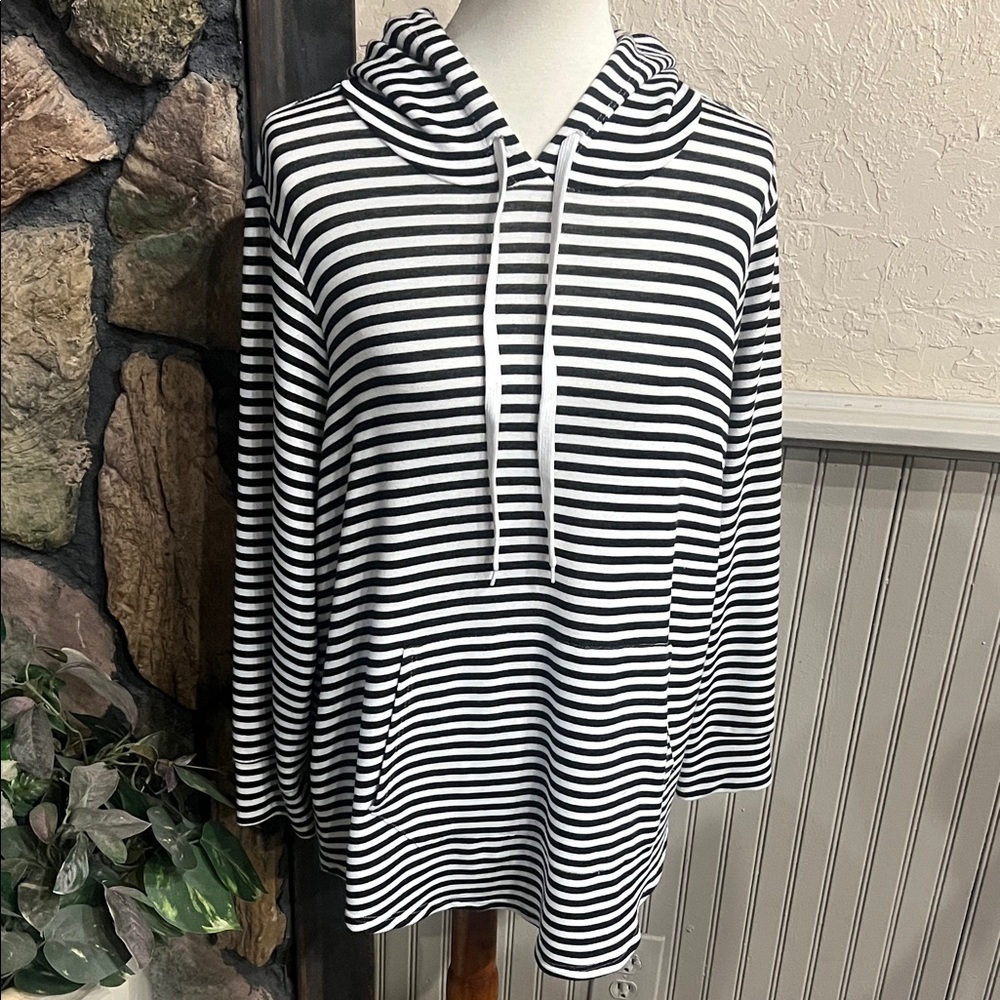 Striped Black and White Hoodie Sweatshirt